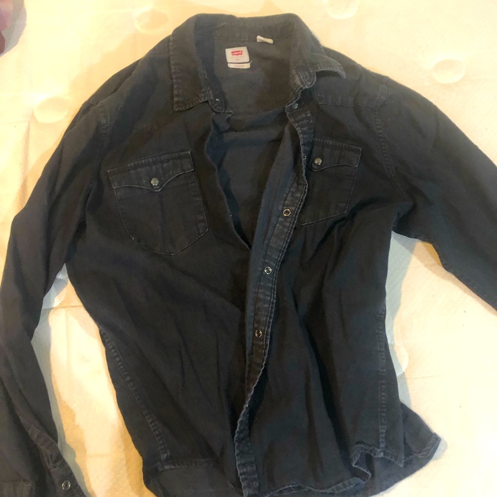 Levi’s black button up shirt